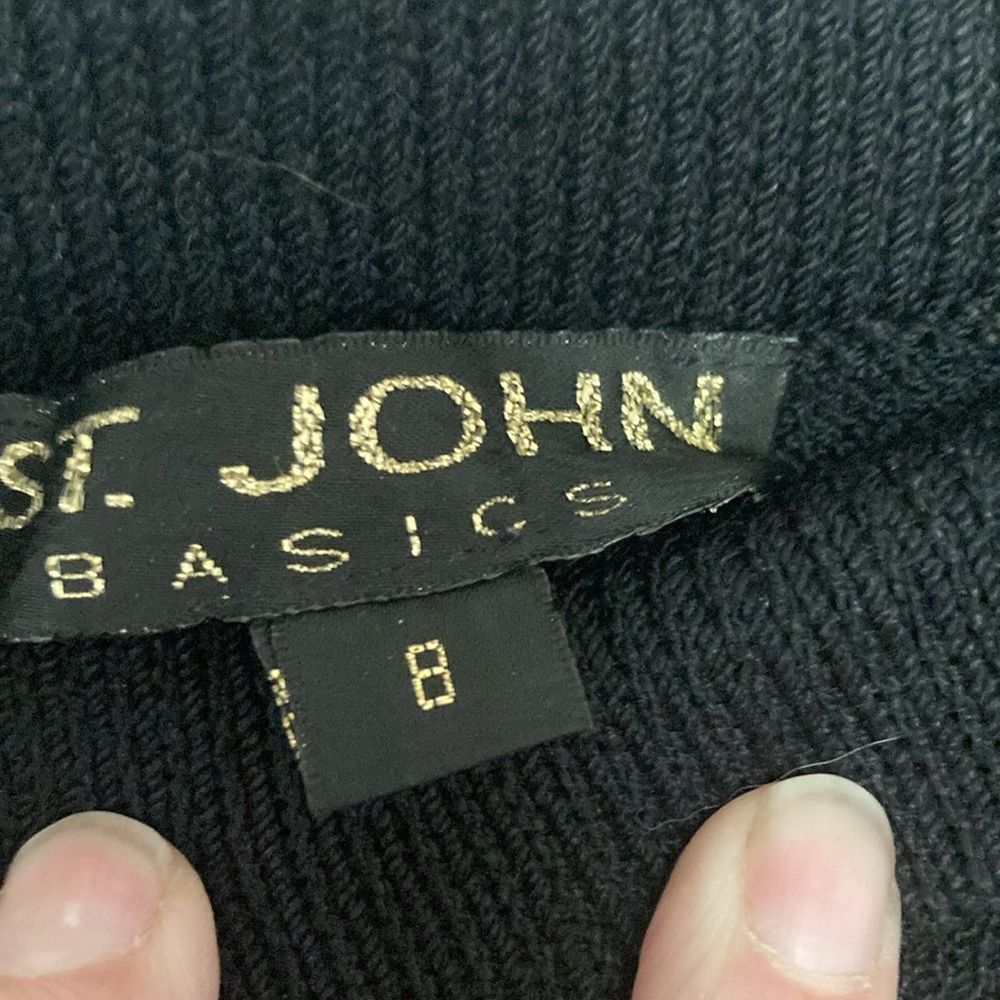 St. John’s Basic Black Pants With Pockets - image 1